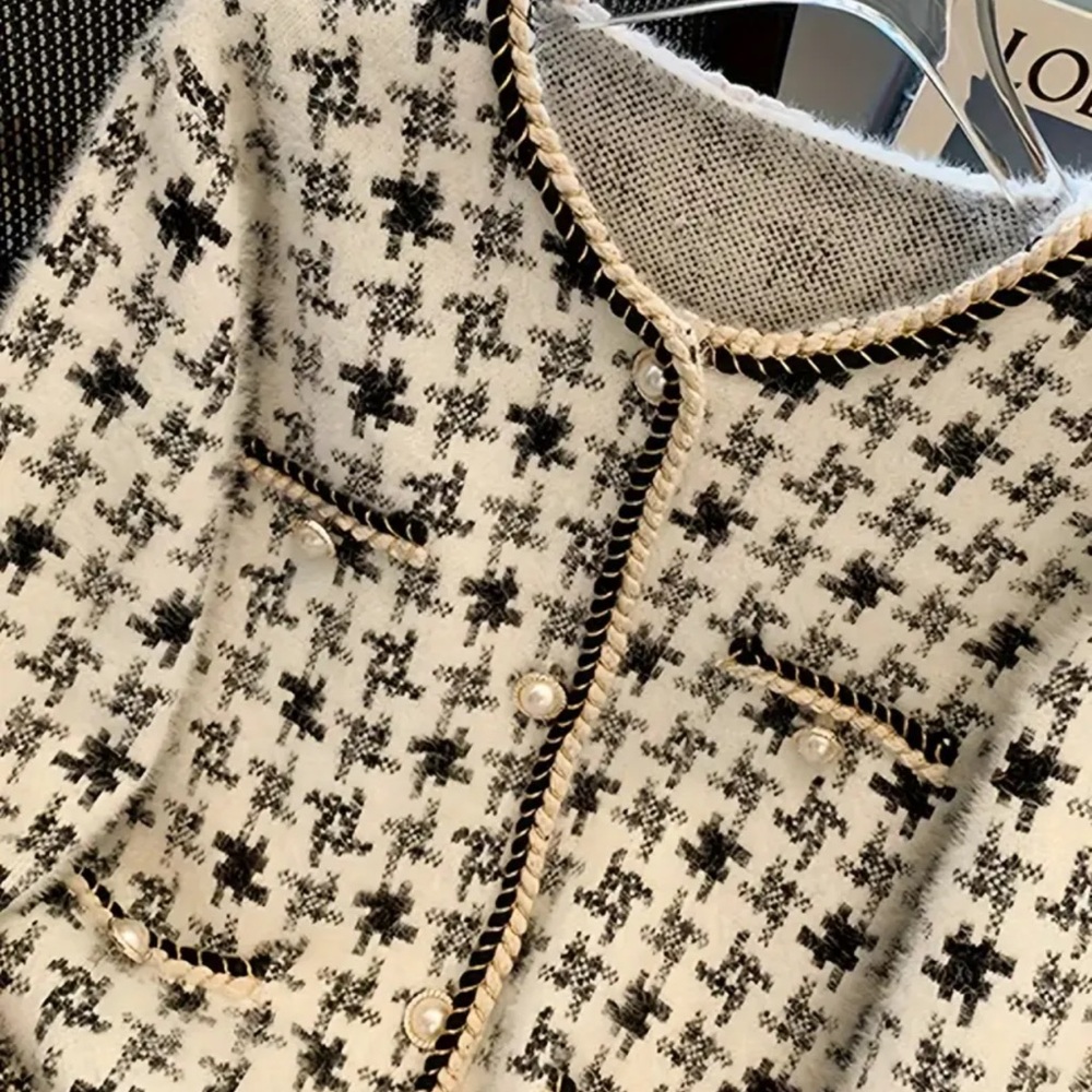 199. Plaid Pattern Button Front Knitted Cardigan,… - image 3